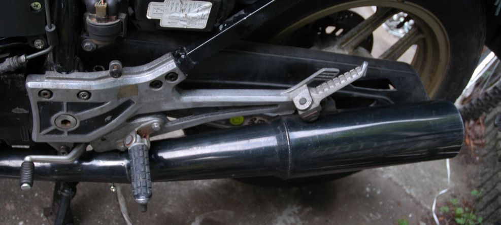 GPZ900R ステッププレート 左右 カワサキ 純正  バイク 部品 ZX900A シフトペダル ブレーキペダル ペグ ペイント素材に 曲がり無し 車検 Genuine:22315058